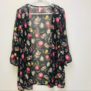Gorgeous sheer open front Kimono cardigan